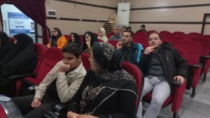 مراسم تجلیل از فعالان عرصه تئاتر در شهرستان آذرشهر