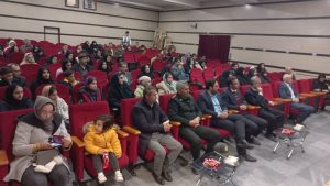 مراسم تجلیل از فعالان عرصه تئاتر در شهرستان آذرشهر
