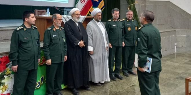 تجلیل از فرمانده سپاه آذرشهر به عنوان فرمانده برتر