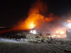 آتش سوزی محل دفن زباله آذرشهر