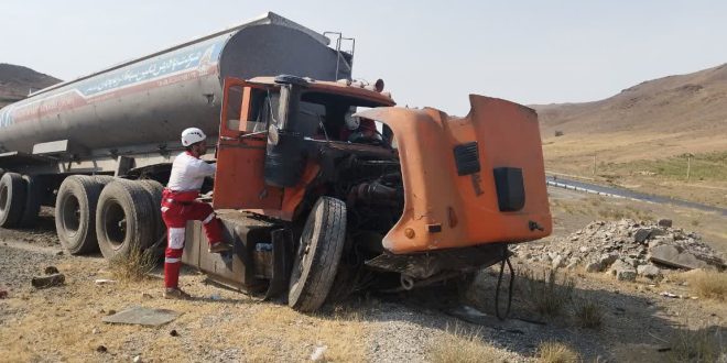 تصادف تریلی محور آذرشهر عجبشیر