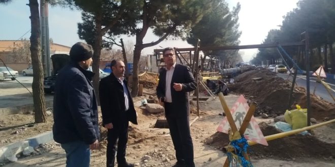 بازدید فرماندار آذرشهر از شبکه فاضلاب آذرشهر (2)